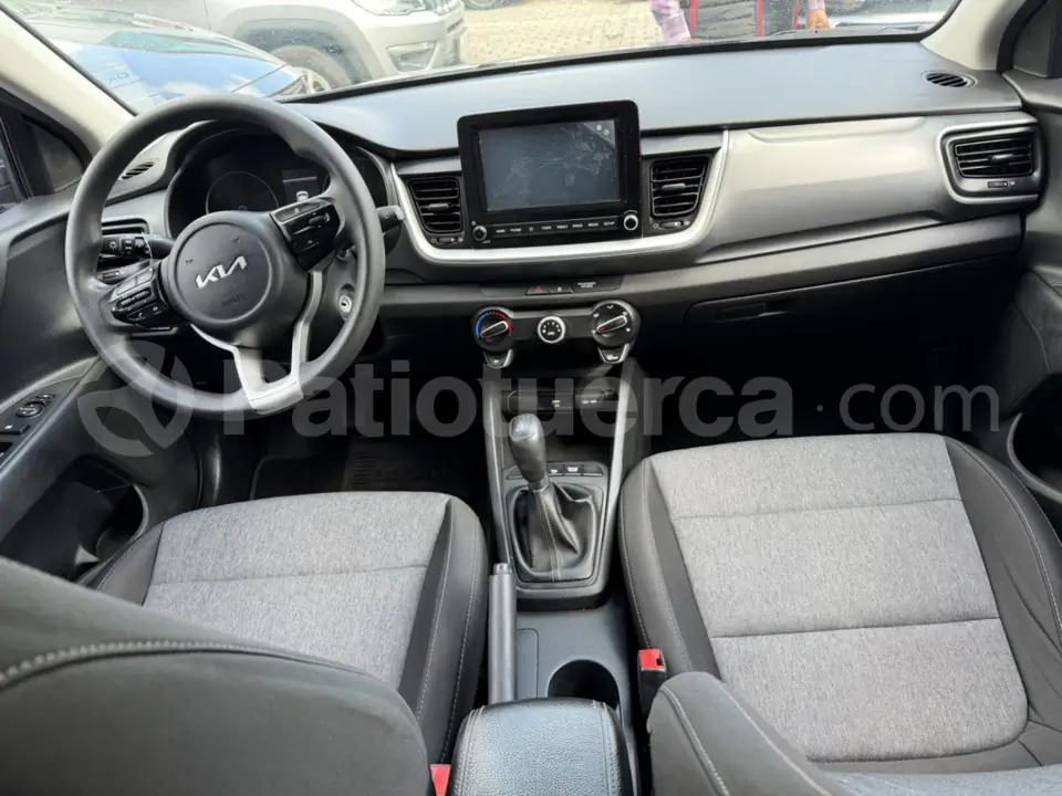 Foto 8 de Kia Stonic LX