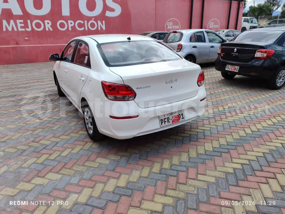Foto 4 de Kia Soluto LX