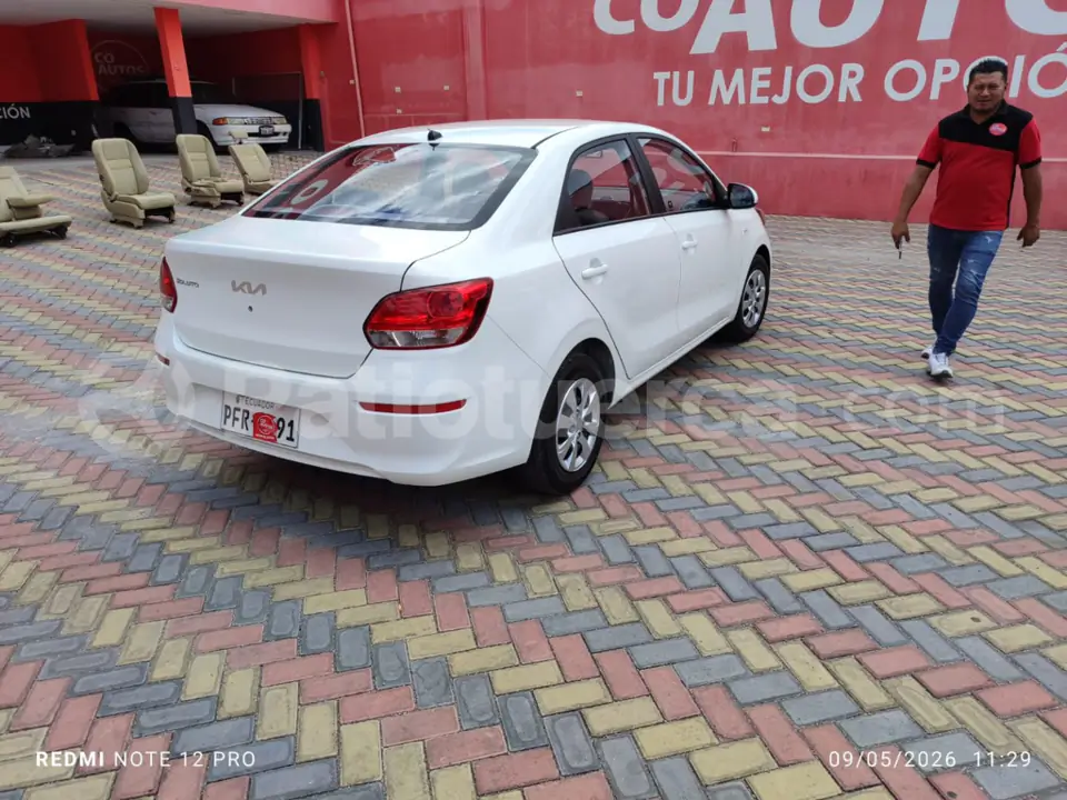 Foto 5 de Kia Soluto LX