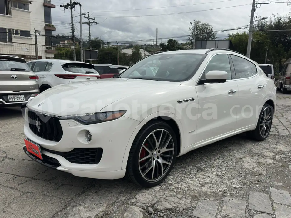 Foto 2 de Maserati Levante Gran Lusso SQ4