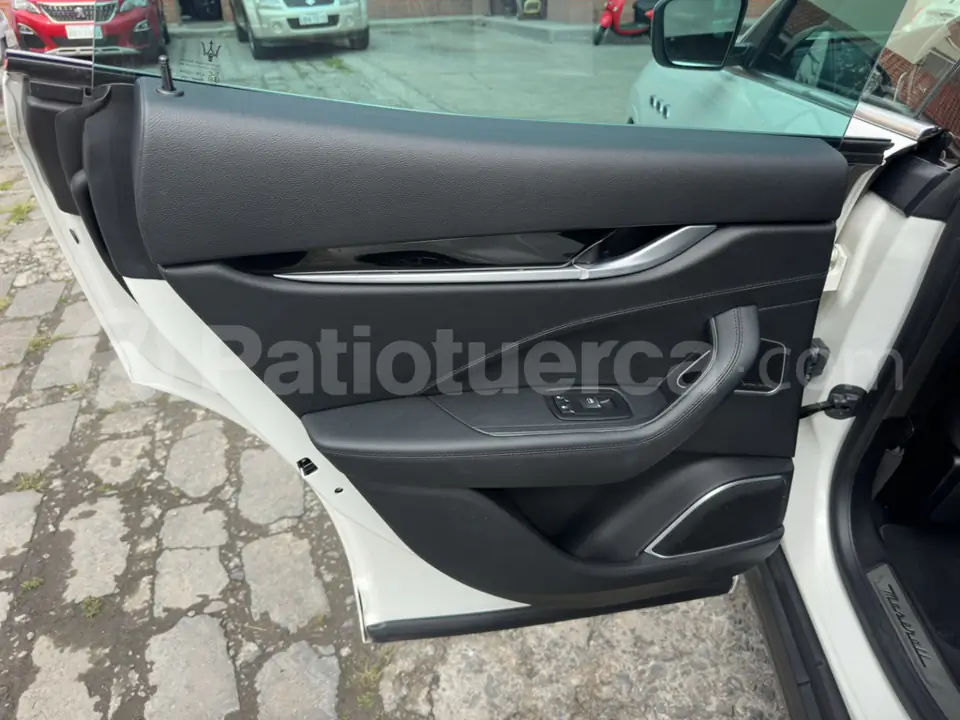 Foto 10 de Maserati Levante Gran Lusso SQ4