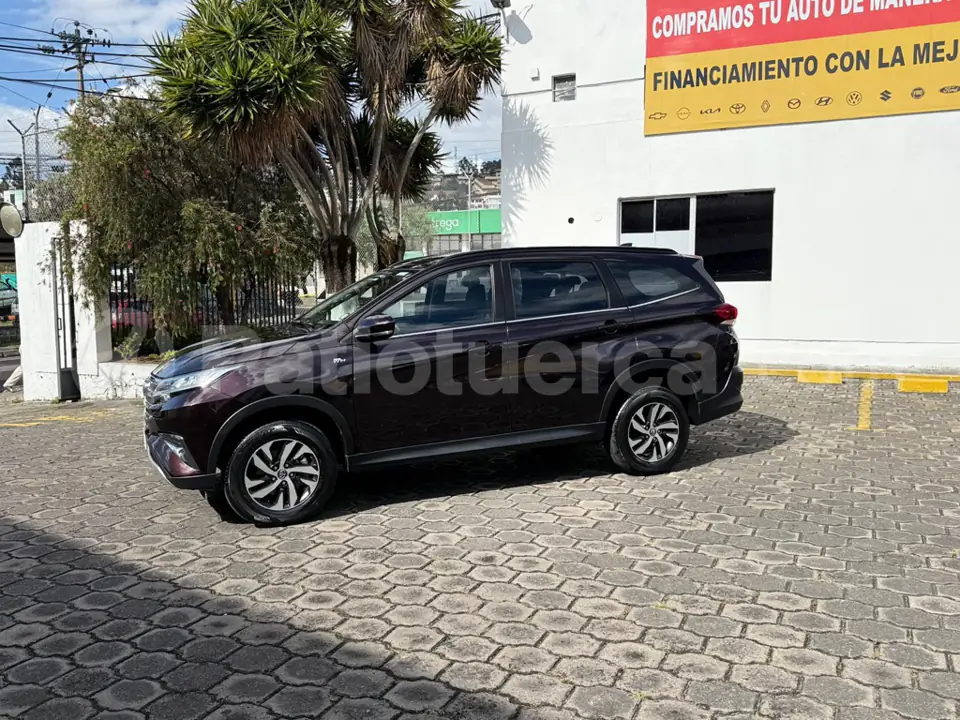 Foto 4 de Toyota Rush