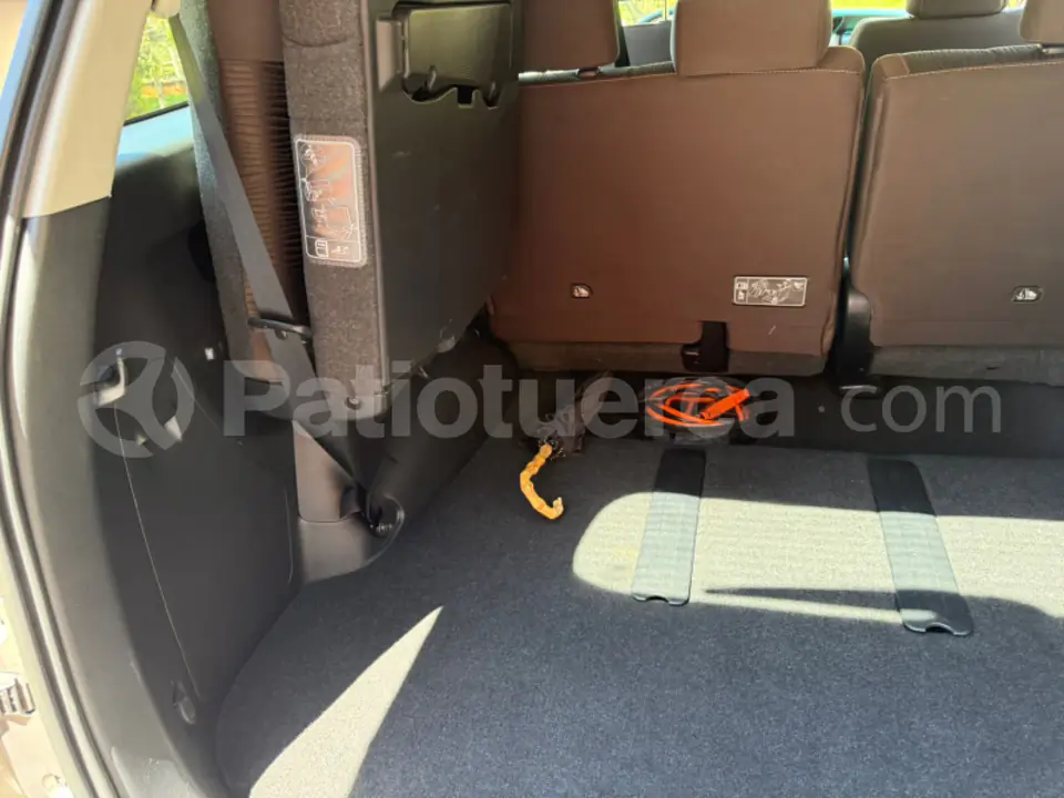 Foto 8 de Toyota Fortuner 2.7