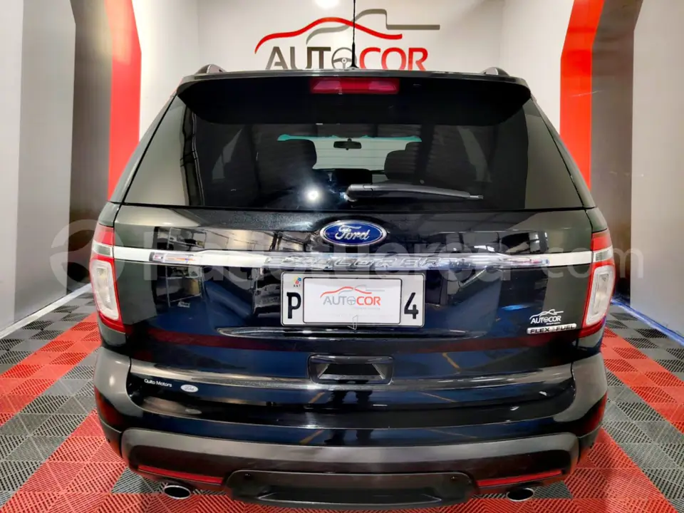 Foto 8 de Ford Explorer Base