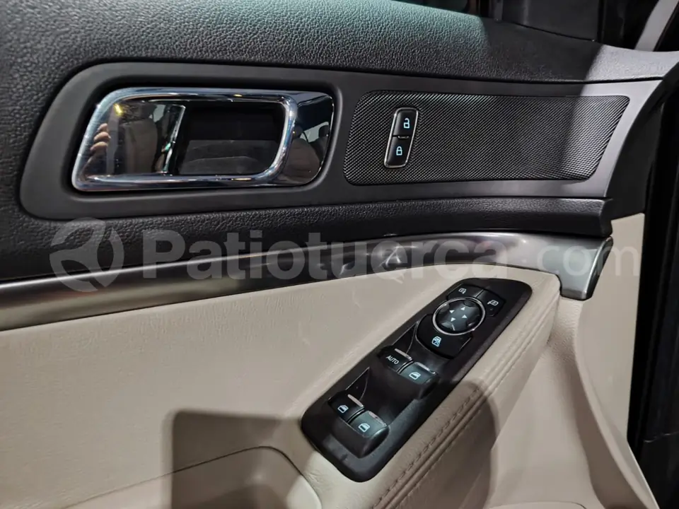 Foto 14 de Ford Explorer Base