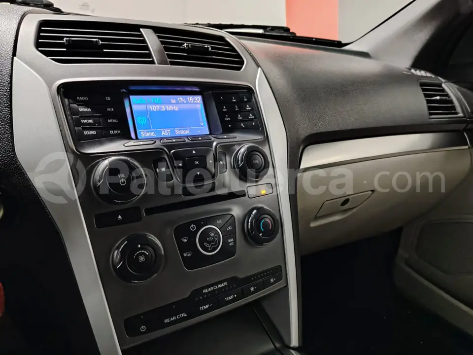 Foto 27 de Ford Explorer Base