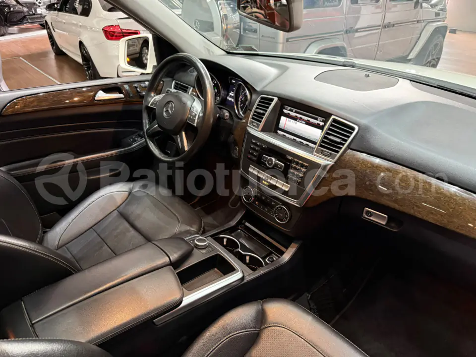 Foto 7 de Mercedes Benz ML 350 4matic
