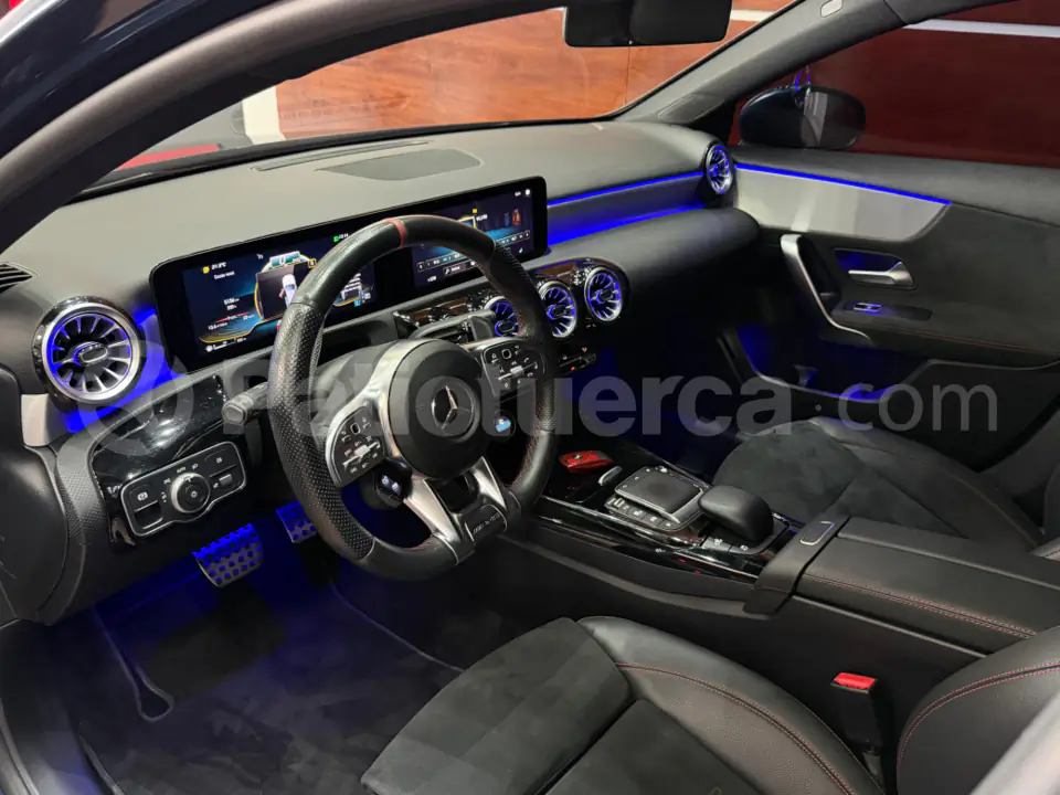 Foto 7 de Mercedes Benz A35 AMG