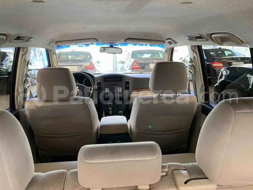 Foto 10 de Mitsubishi Montero Blister