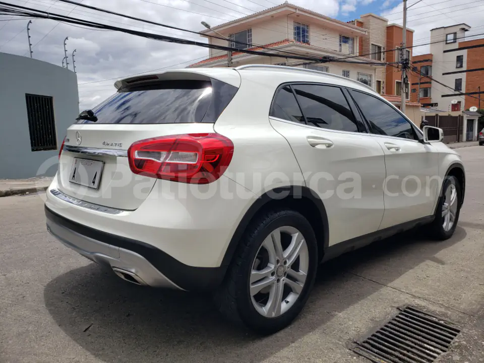 Foto 6 de Mercedes Benz GLA 250 4 MATIC