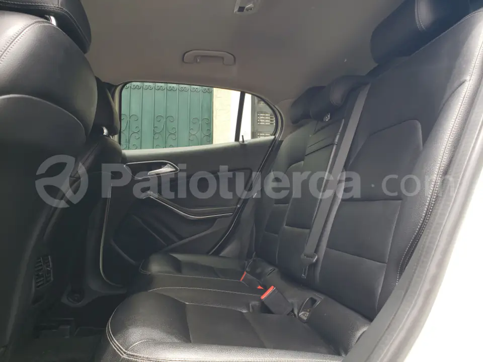 Foto 9 de Mercedes Benz GLA 250 4 MATIC