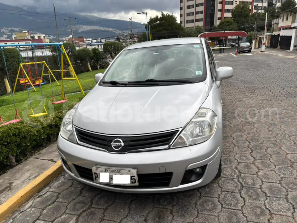 Foto 5 de Nissan Tiida