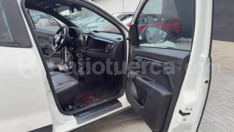 Foto 10 de Dodge RAM 700 Laramie