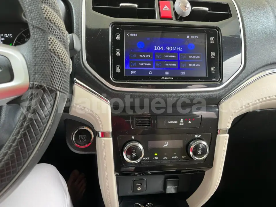 Foto 11 de Toyota Rush