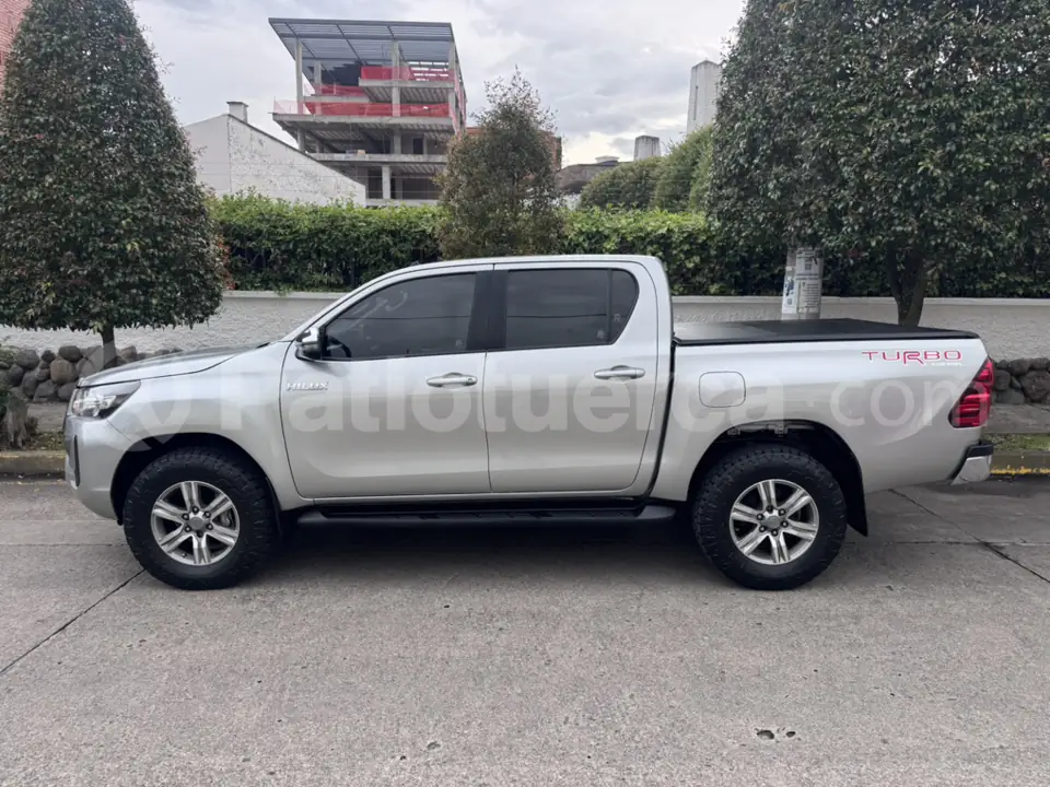 Foto 3 de Toyota Hilux CD 4x4 Diesel