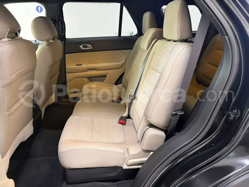 Foto 15 de Ford Explorer Base