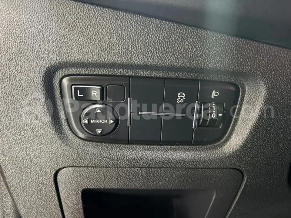 Foto 13 de Changan NEW CS15 ELITE