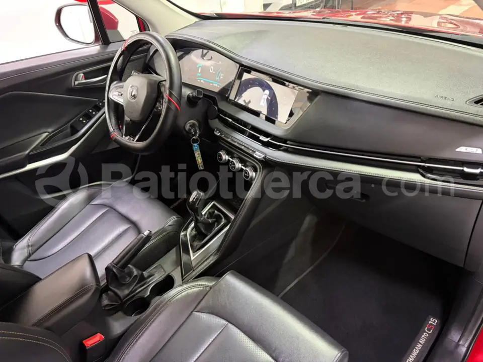 Foto 17 de Changan NEW CS15 ELITE