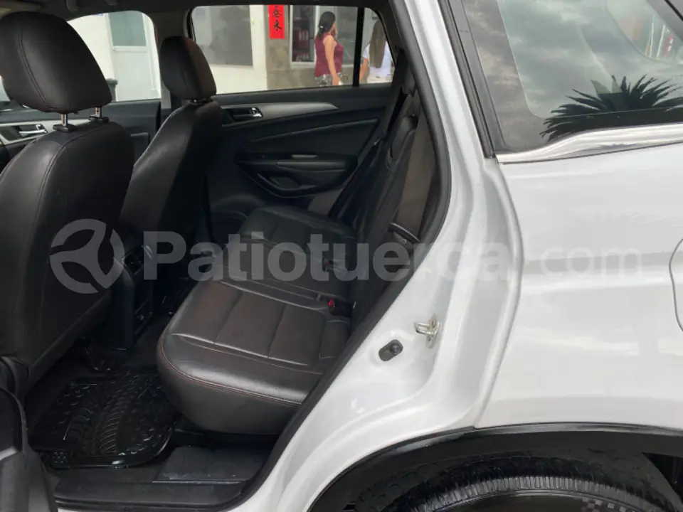 Foto 5 de Changan CS 75