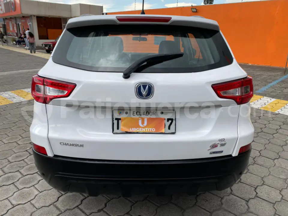 Foto 6 de Changan CS 75