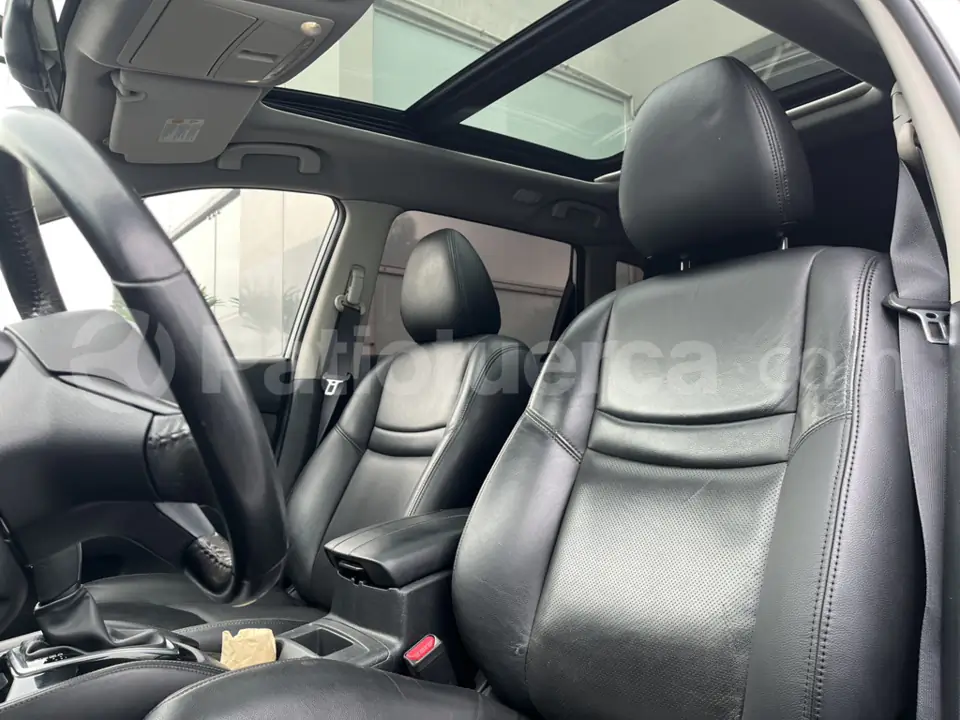 Foto 6 de Nissan xtrail  Advance