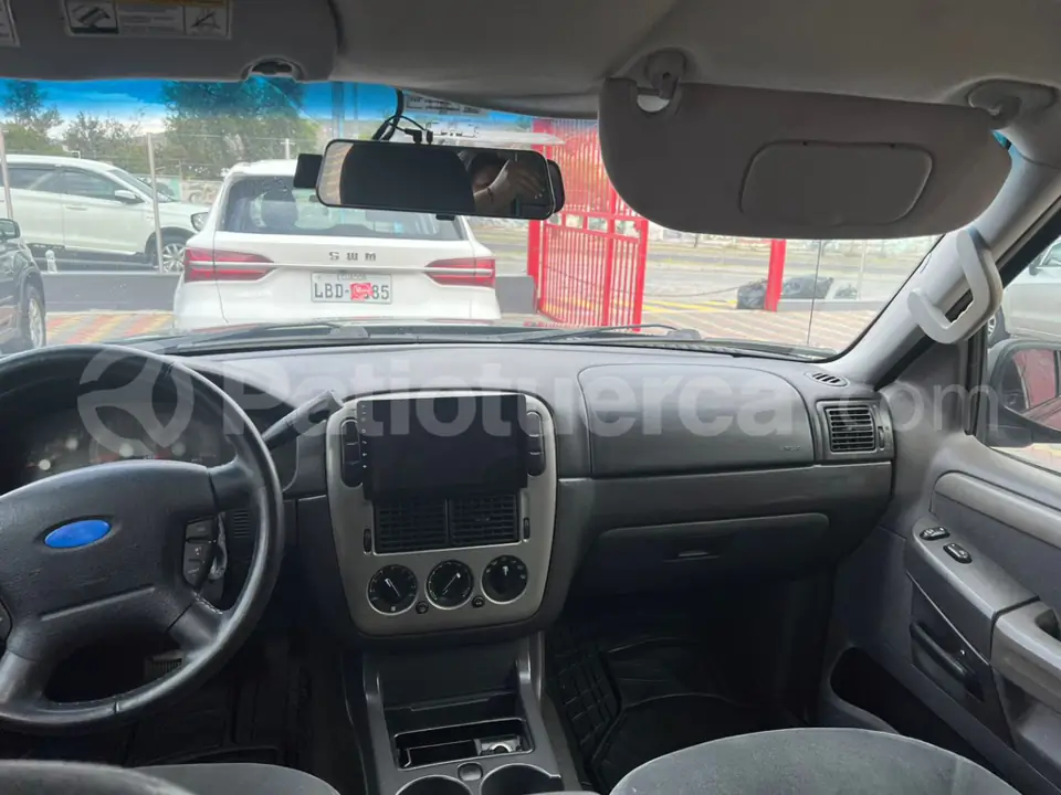 Foto 6 de Ford Explorer XLT
