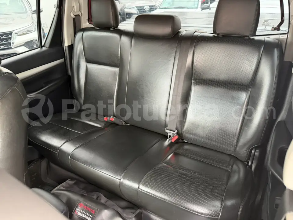 Foto 38 de Toyota Hilux CD 4x4 Diesel