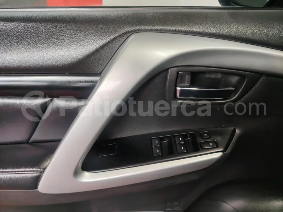 Foto 30 de Mitsubishi Montero Sport