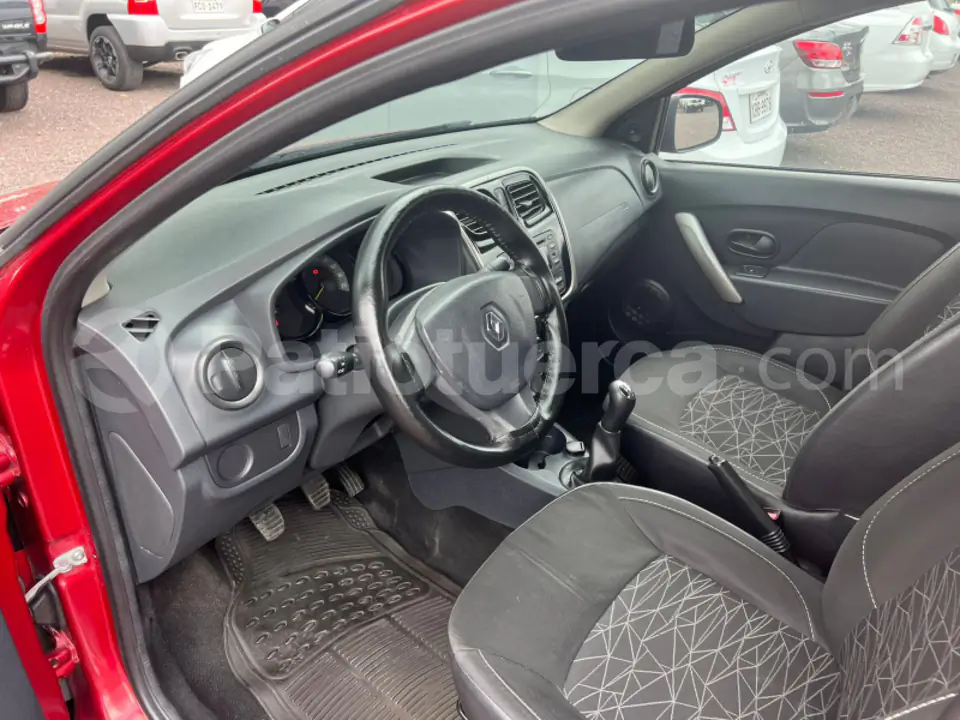 Foto 8 de Renault LOGAN EXPRESSION 1.6