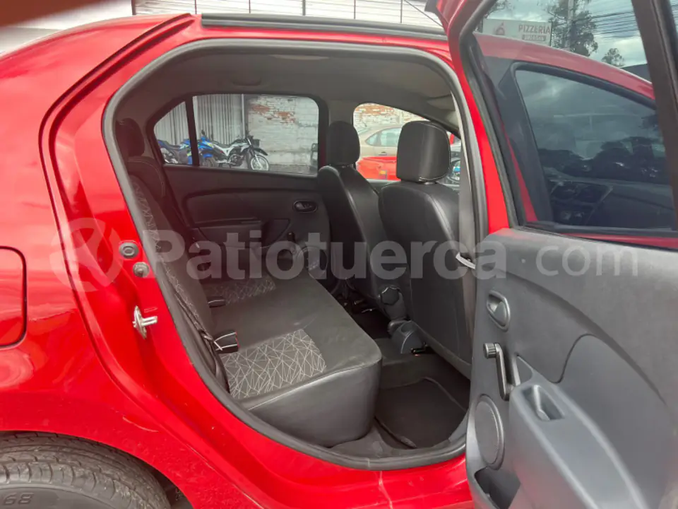 Foto 16 de Renault LOGAN EXPRESSION 1.6