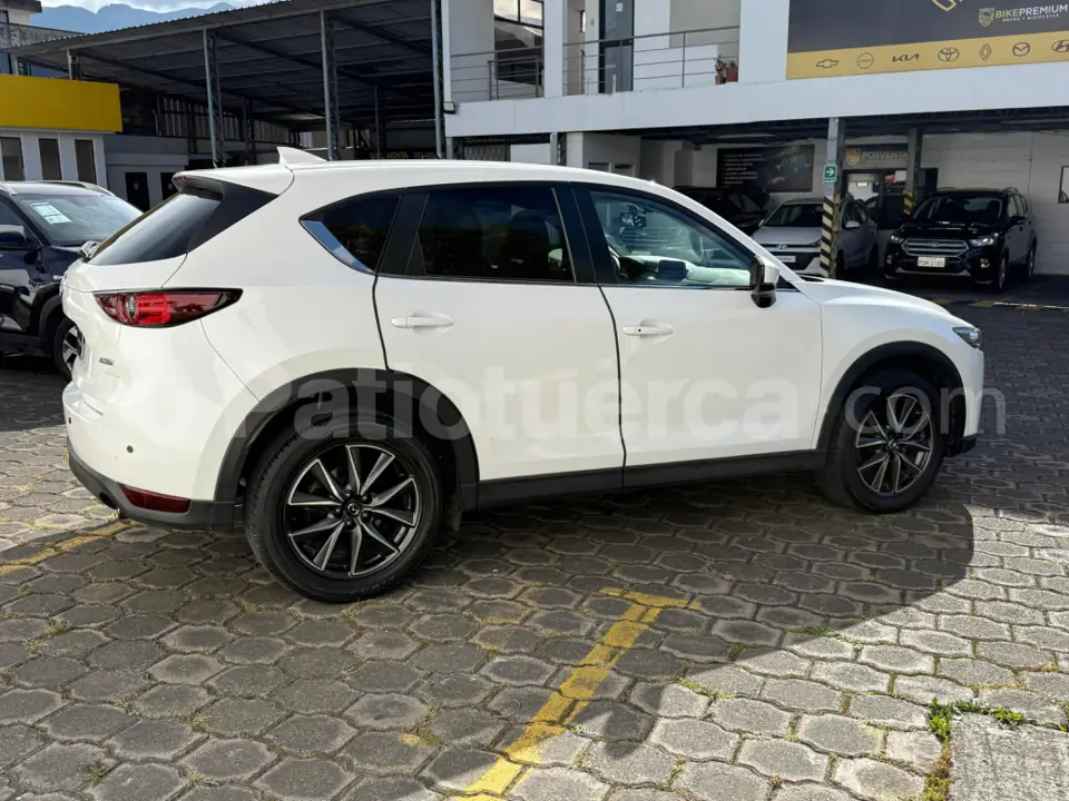 Foto 10 de Mazda CX5 CORE