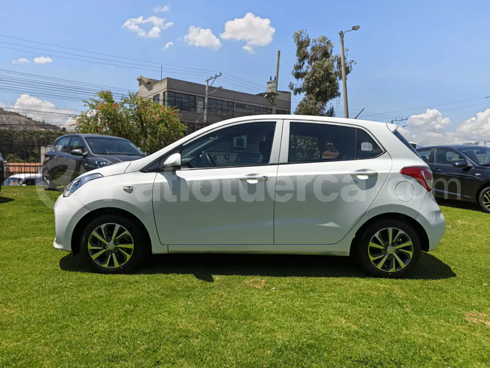 Foto 2 de Hyundai Grand I10 HB