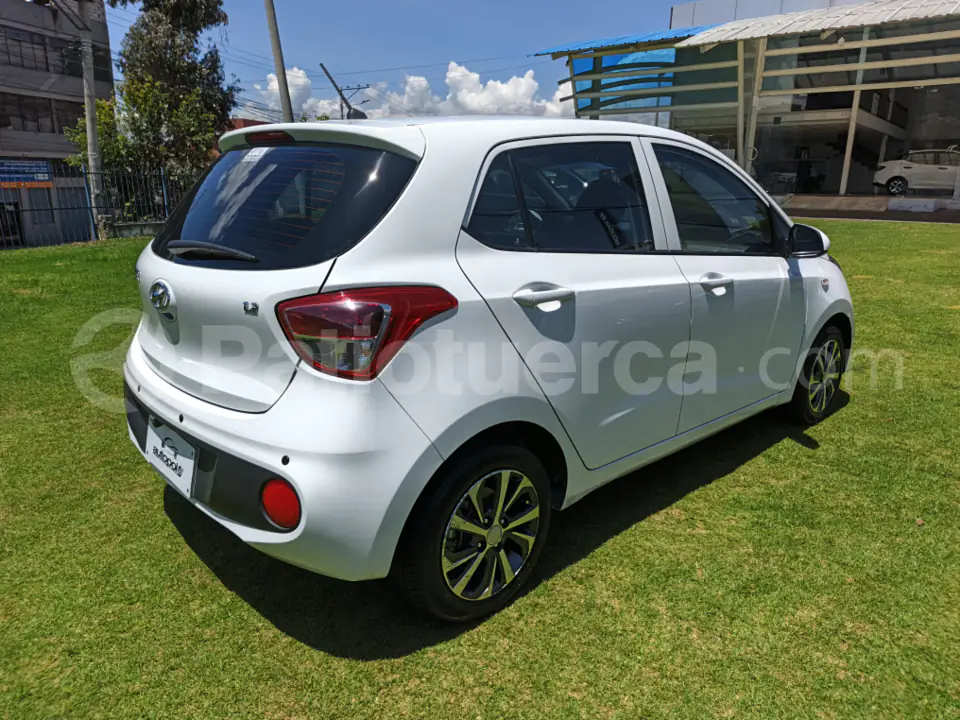 Foto 5 de Hyundai Grand I10 HB