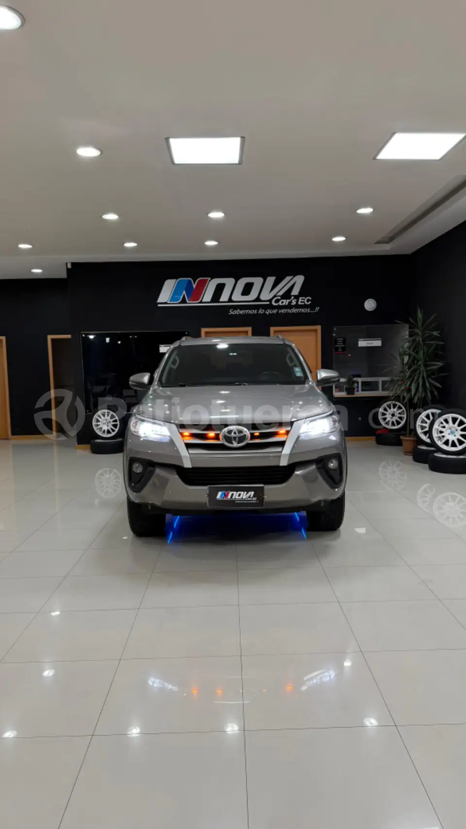 Foto 2 de Toyota Fortuner 2.7