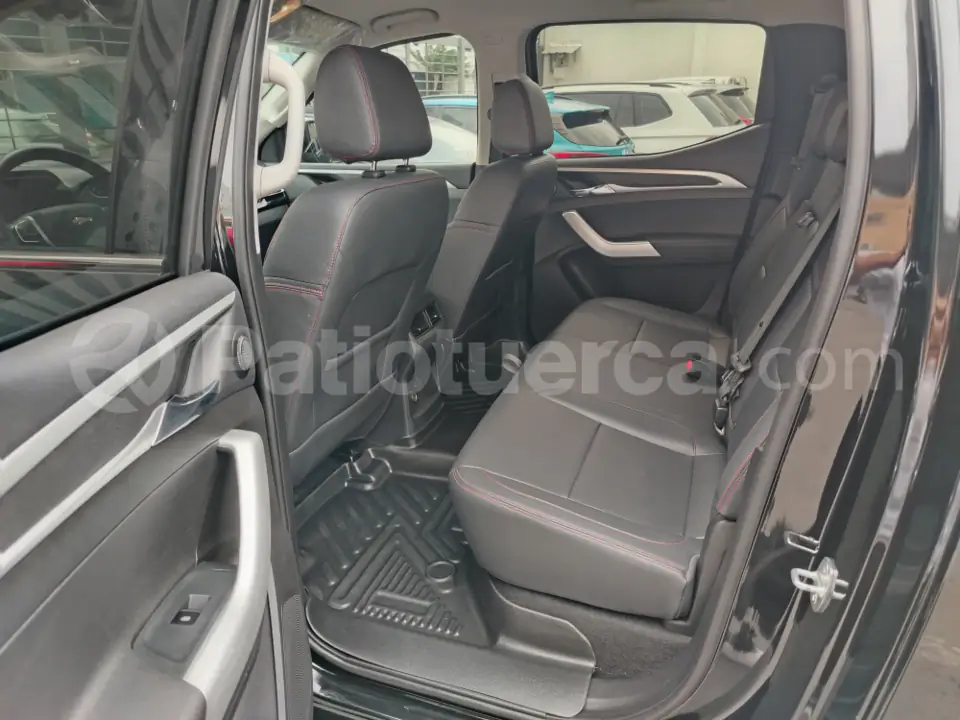 Foto 3 de Chevrolet D-MAX PREMIER