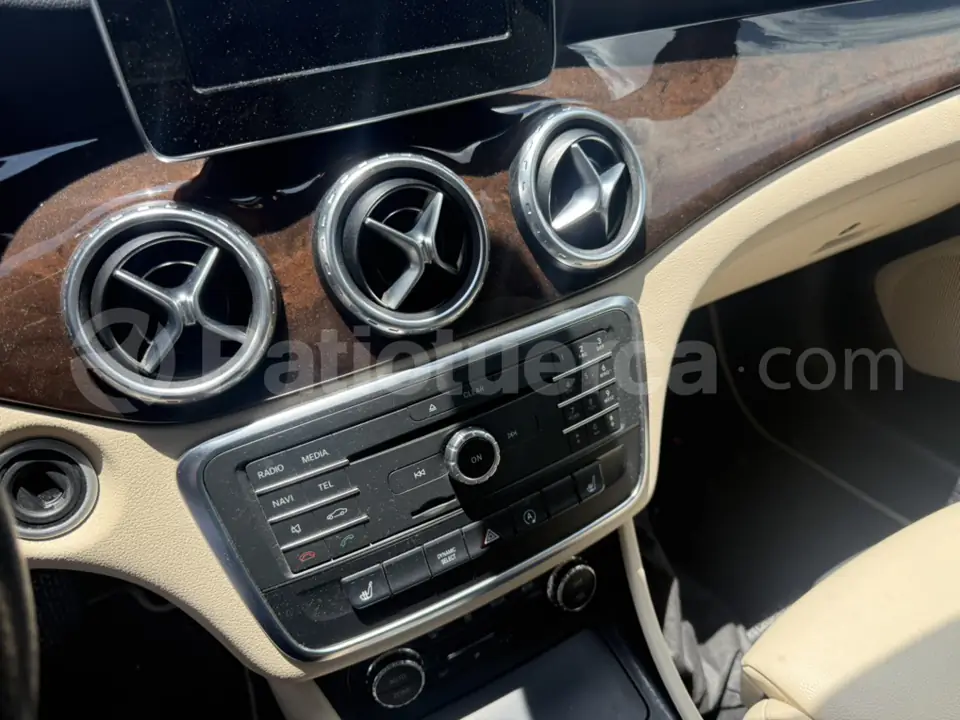 Foto 14 de Mercedes Benz GLA 250