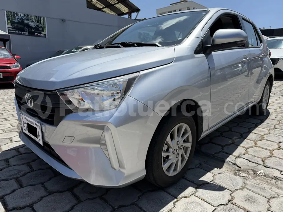 Foto 1 de Toyota Agya