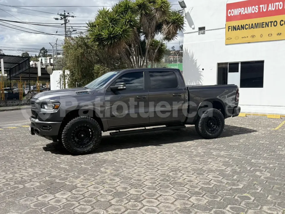 Foto 1 de Dodge RAM 1500