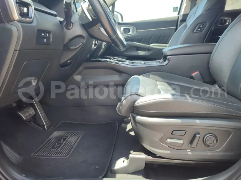 Foto 14 de Kia SORENTO GLS