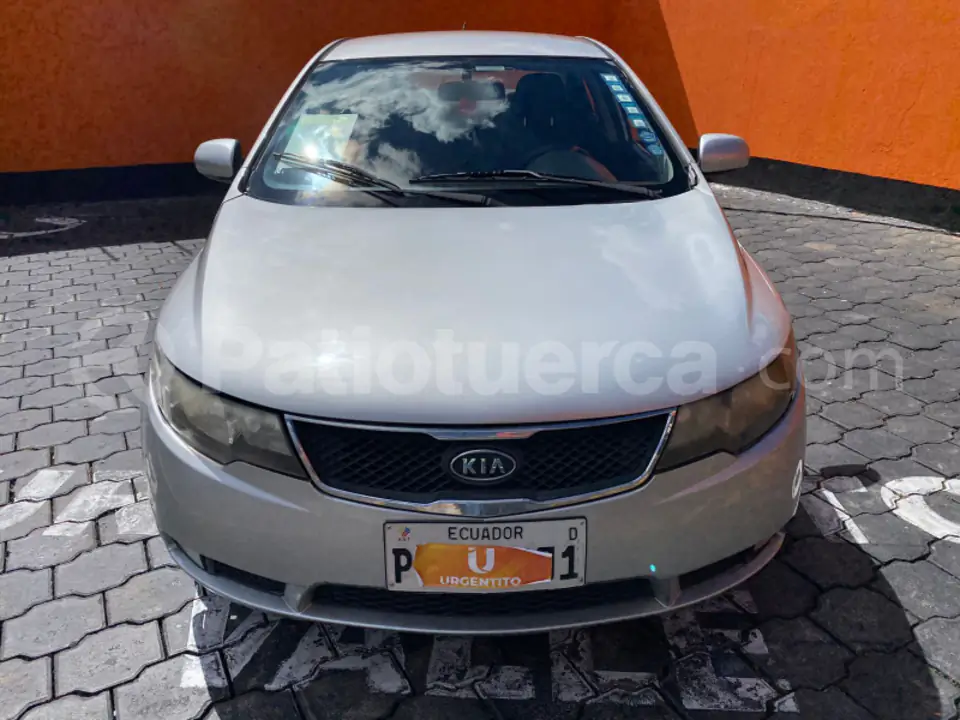 Foto 1 de Kia Cerato