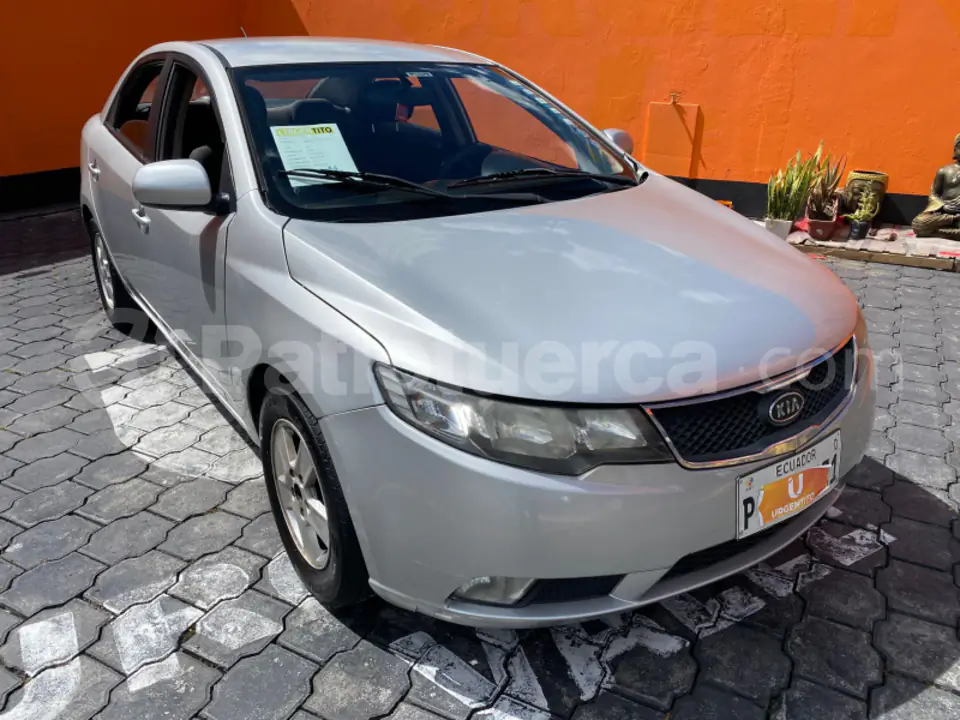 Foto 2 de Kia Cerato