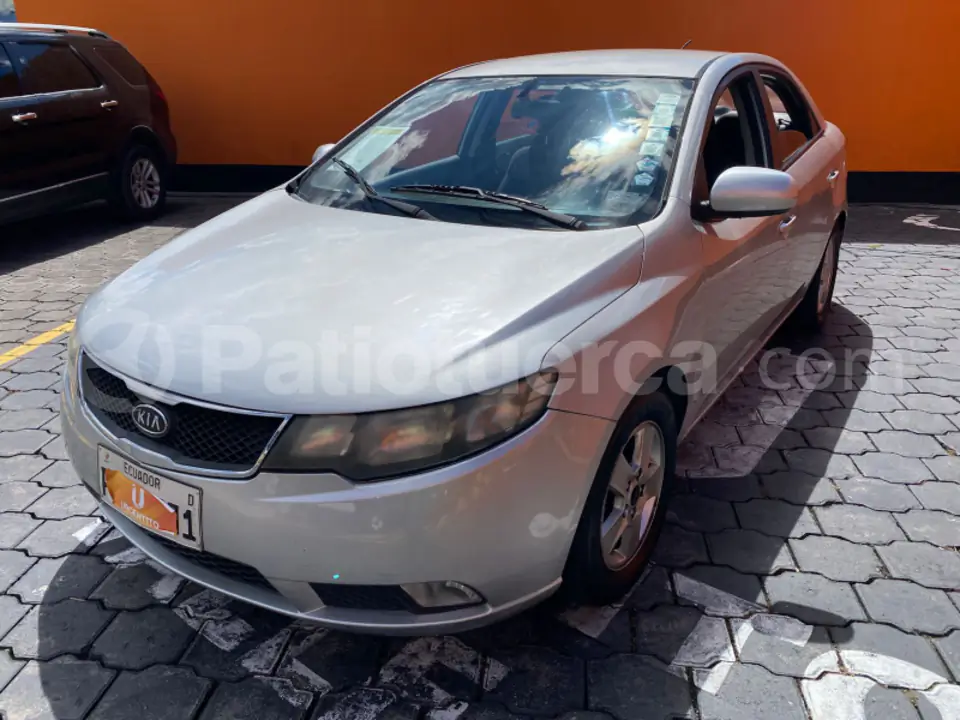 Foto 3 de Kia Cerato