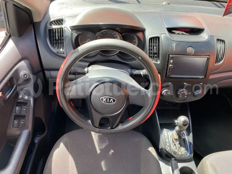 Foto 4 de Kia Cerato