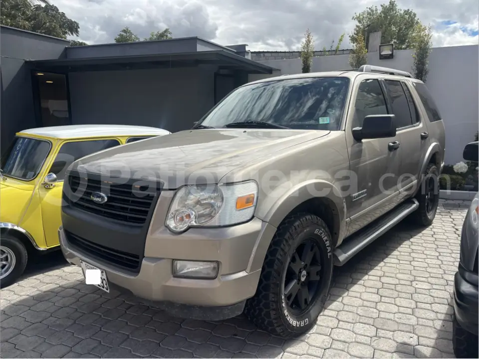 Foto 1 de Ford Explorer