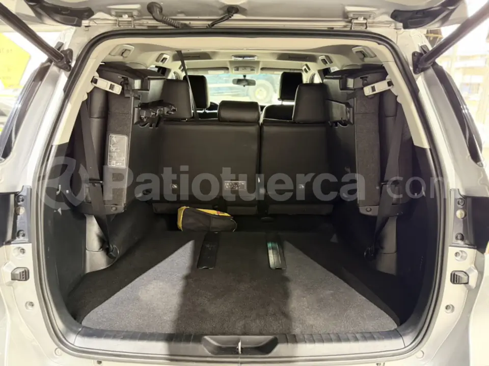 Foto 10 de Toyota Fortuner 4.0
