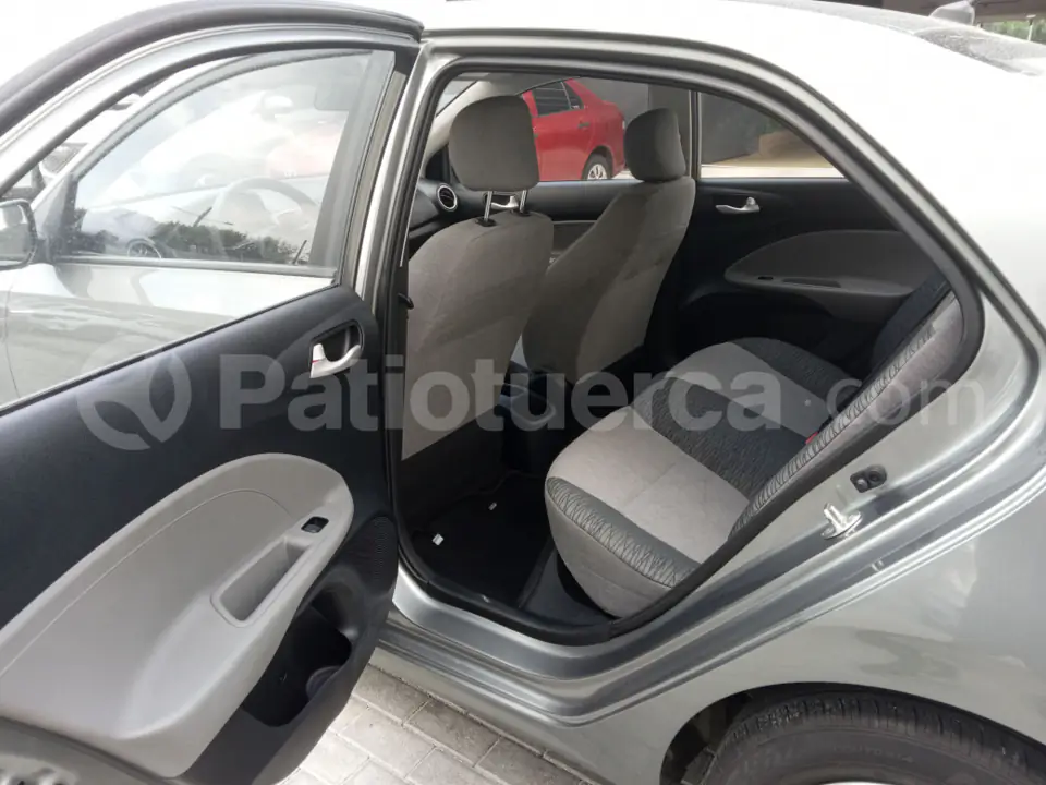 Foto 10 de Kia Soluto