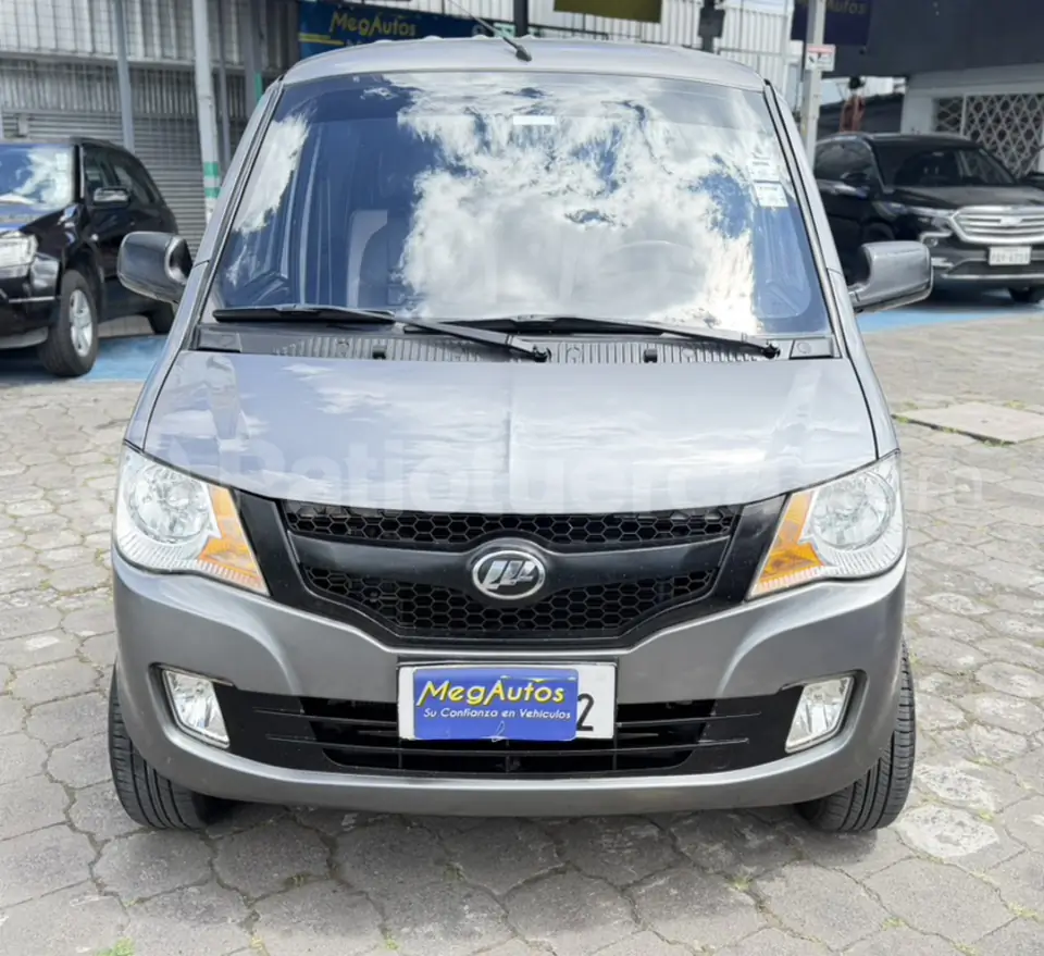 Foto 2 de Lifan LF6420