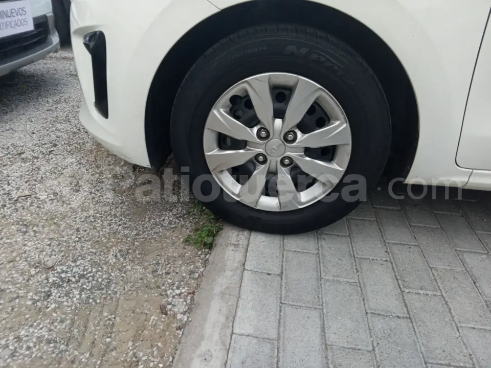Foto 9 de Kia Soluto