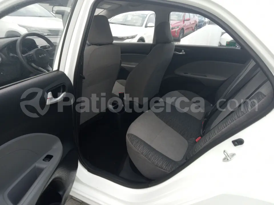 Foto 11 de Kia Soluto