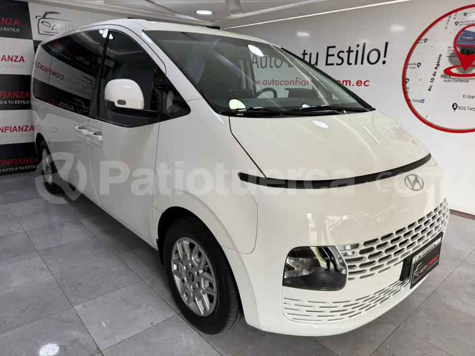 Foto 3 de Hyundai Staria
